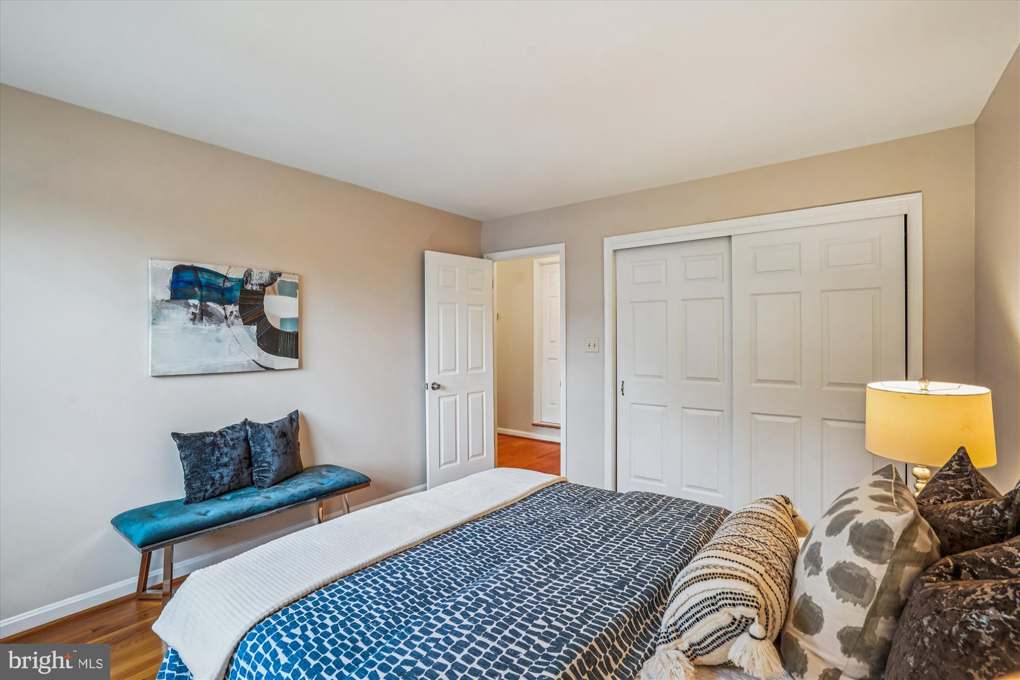 24 S ABINGDON STREET