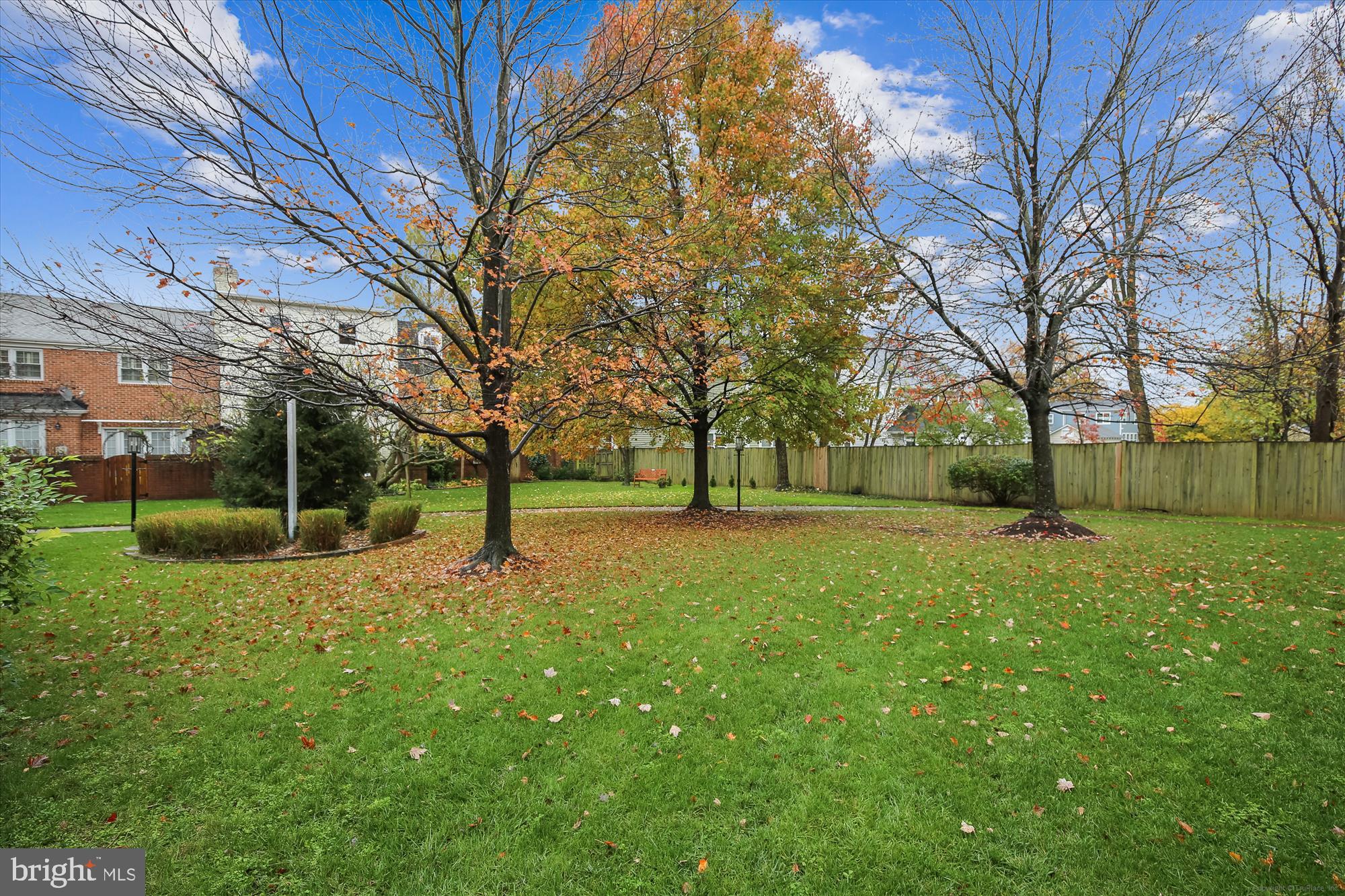 24 S ABINGDON STREET