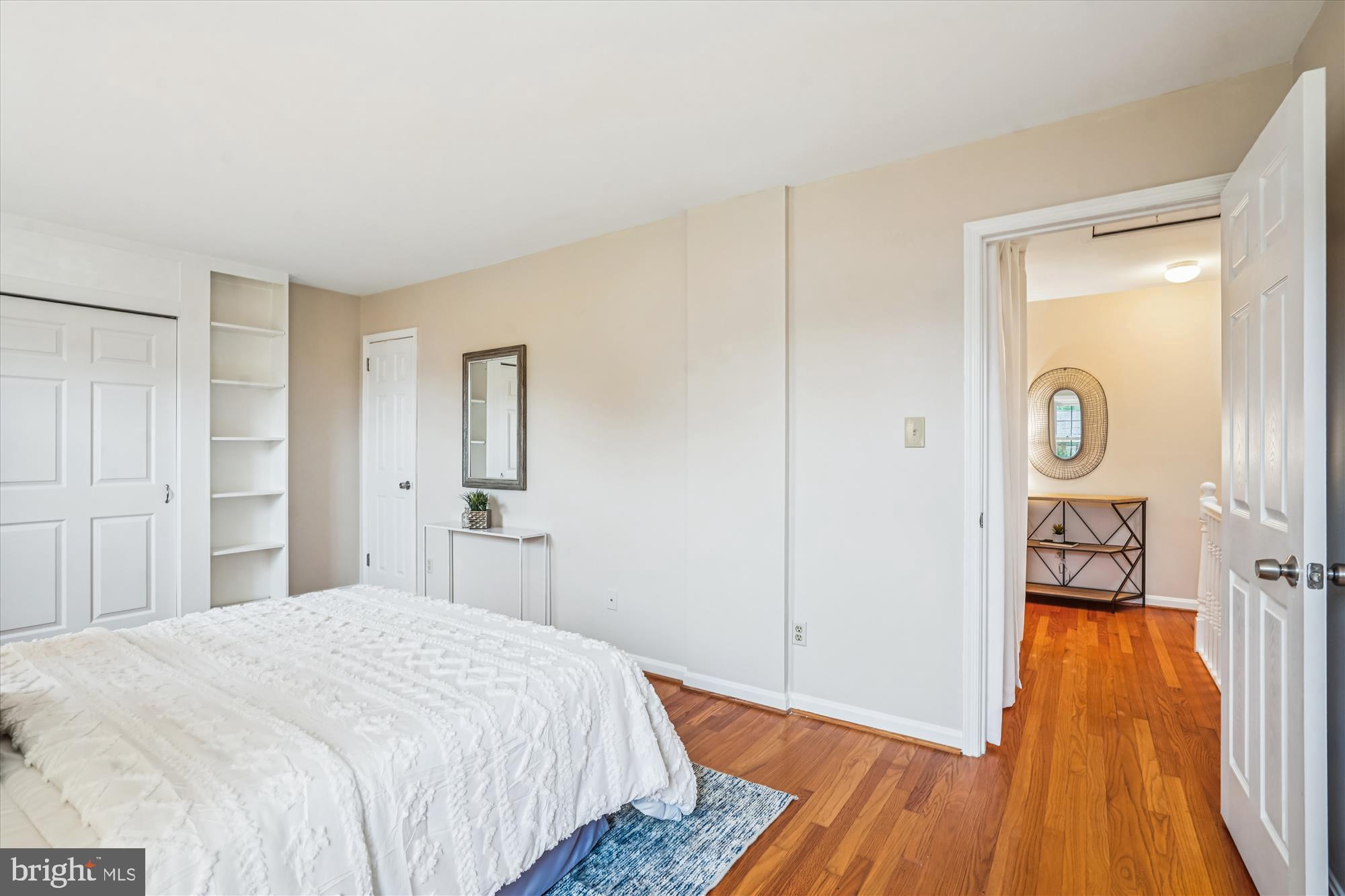 24 S ABINGDON STREET