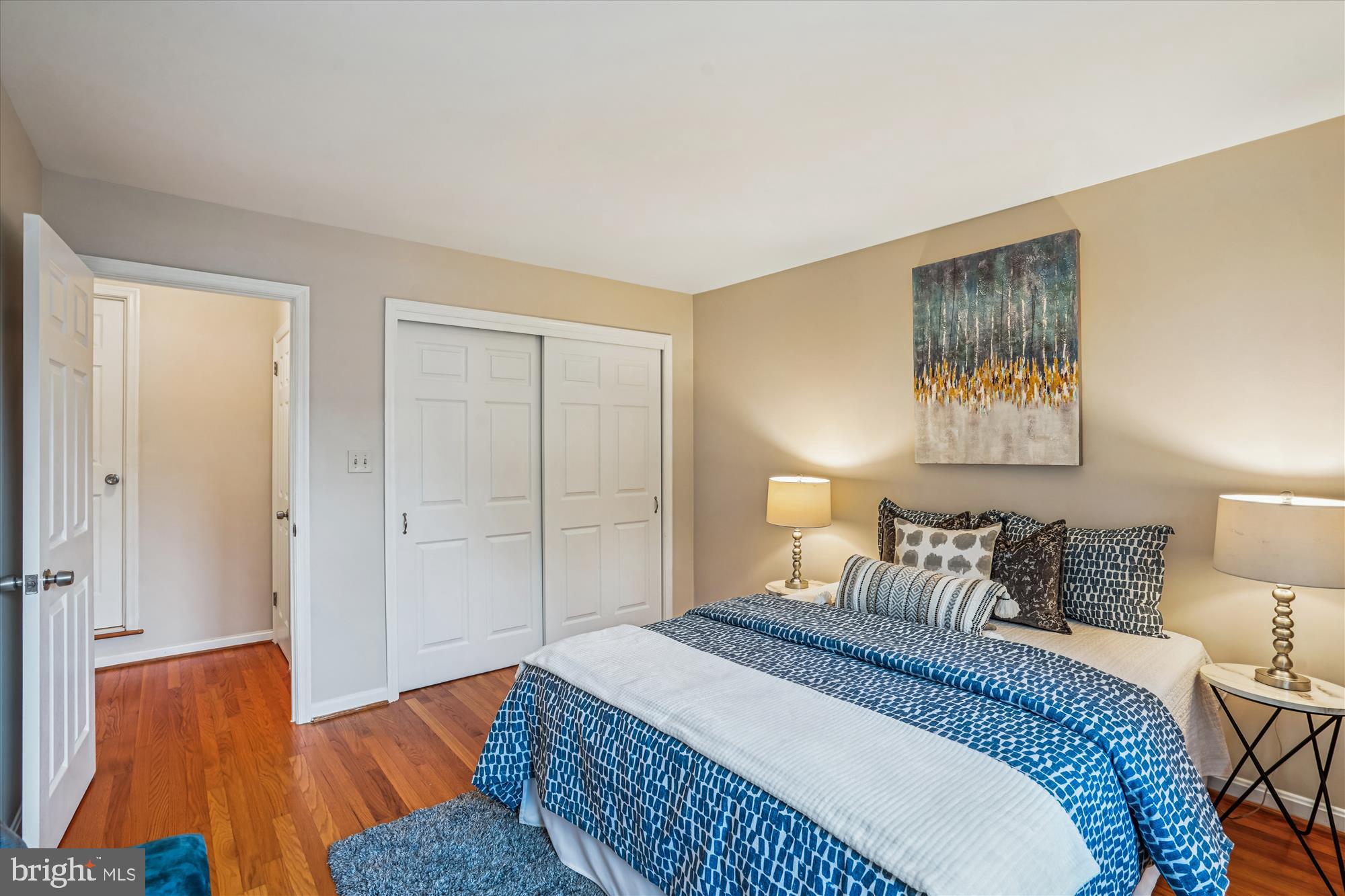 24 S ABINGDON STREET