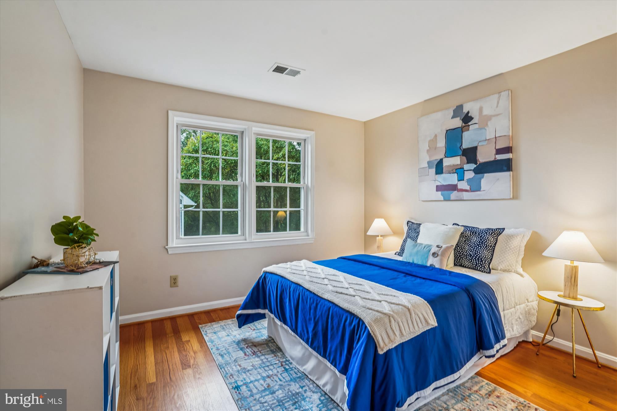 24 S ABINGDON STREET