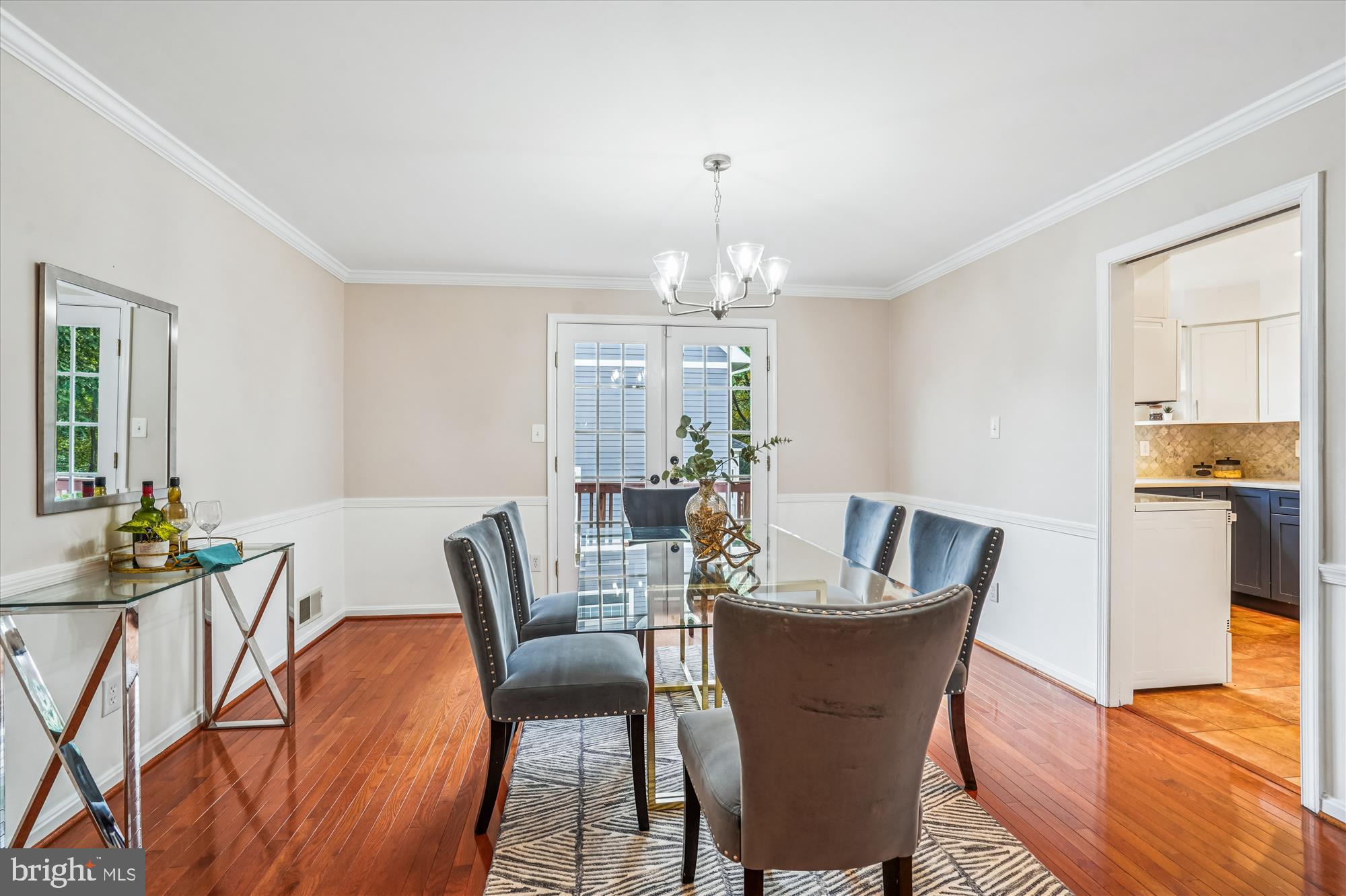 24 S ABINGDON STREET