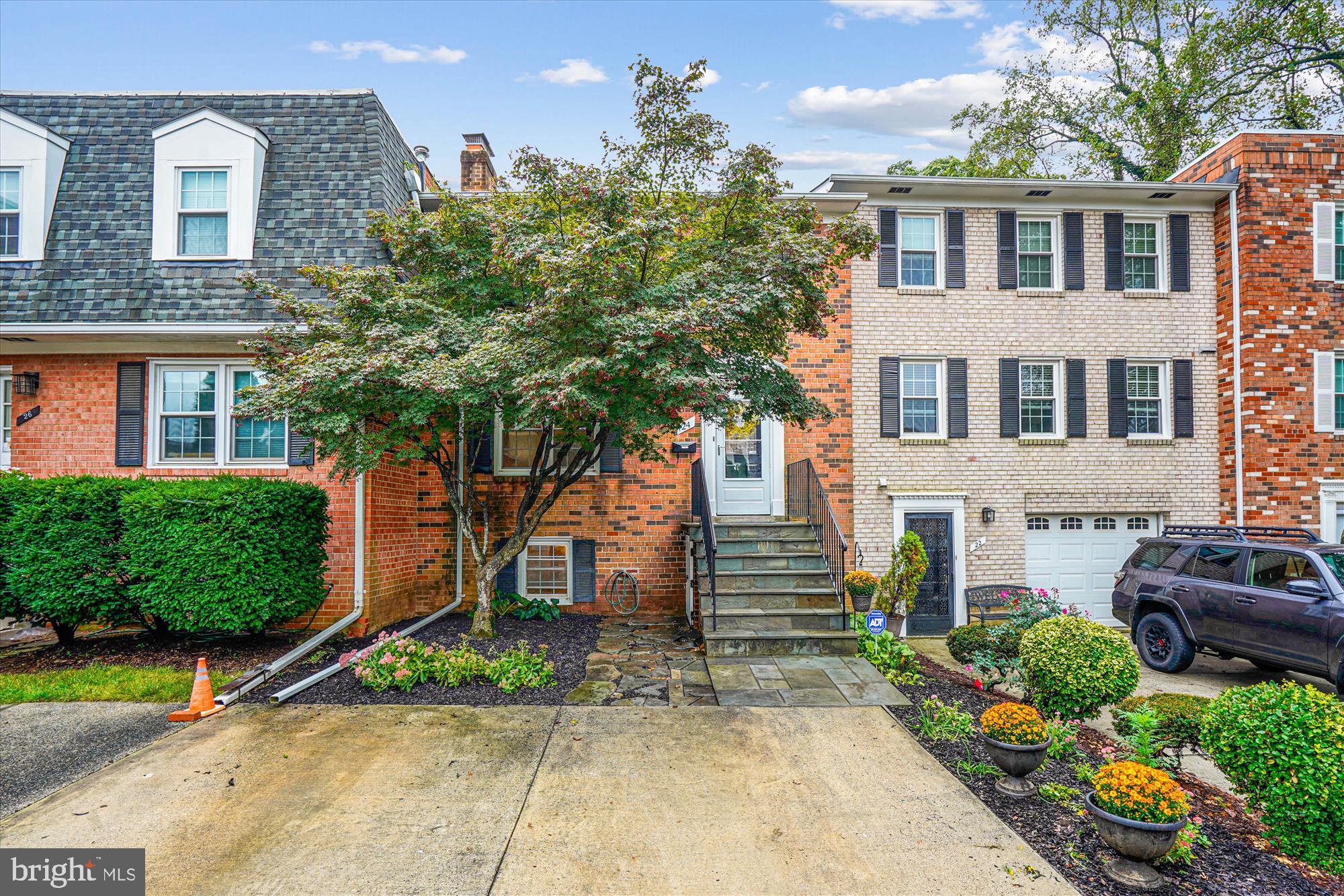 24 S ABINGDON STREET