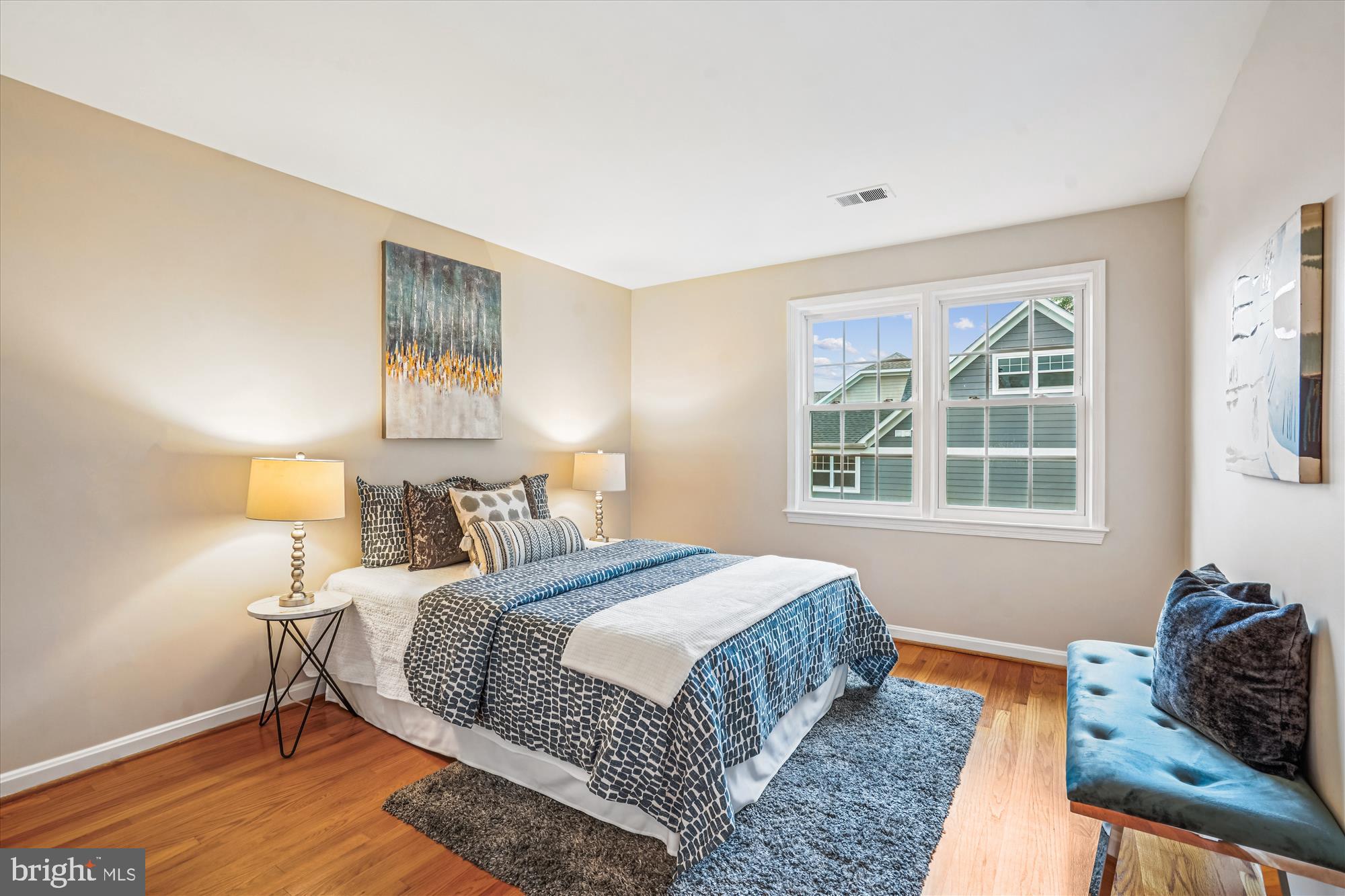 24 S ABINGDON STREET