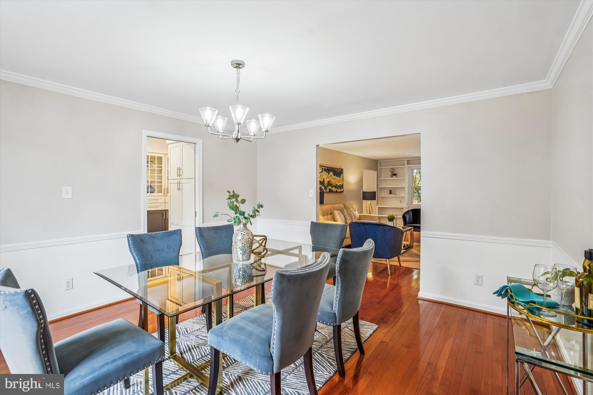 24 S ABINGDON STREET