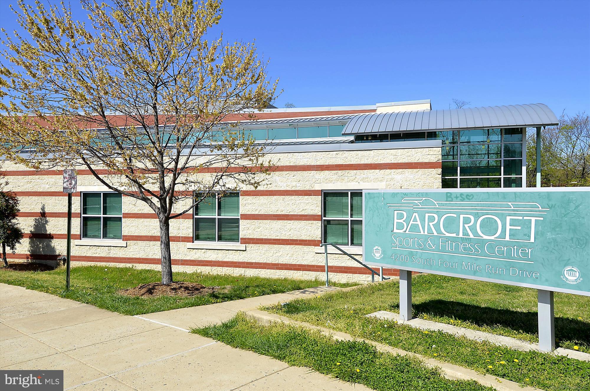 24 S ABINGDON STREET