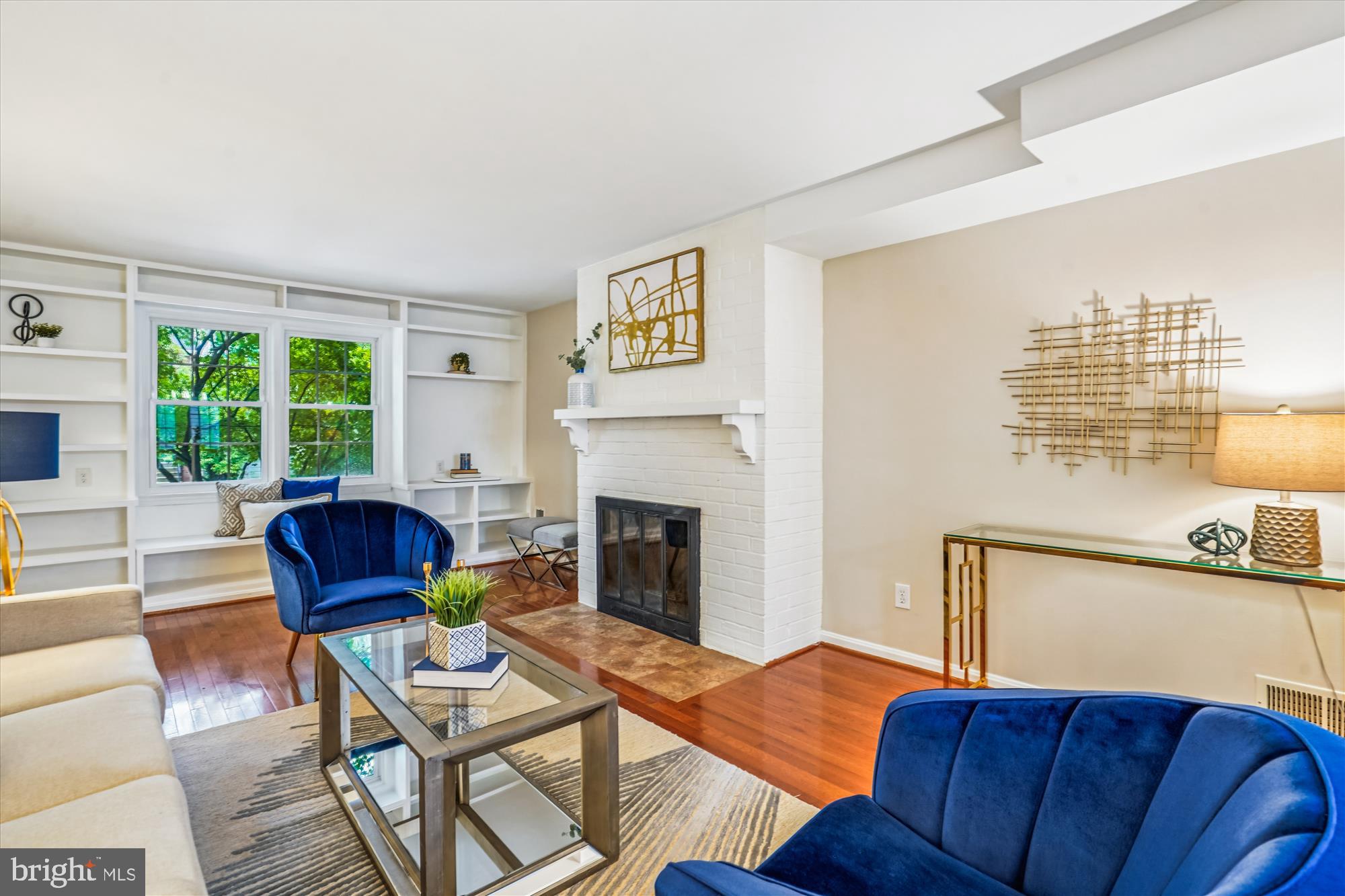 24 S ABINGDON STREET