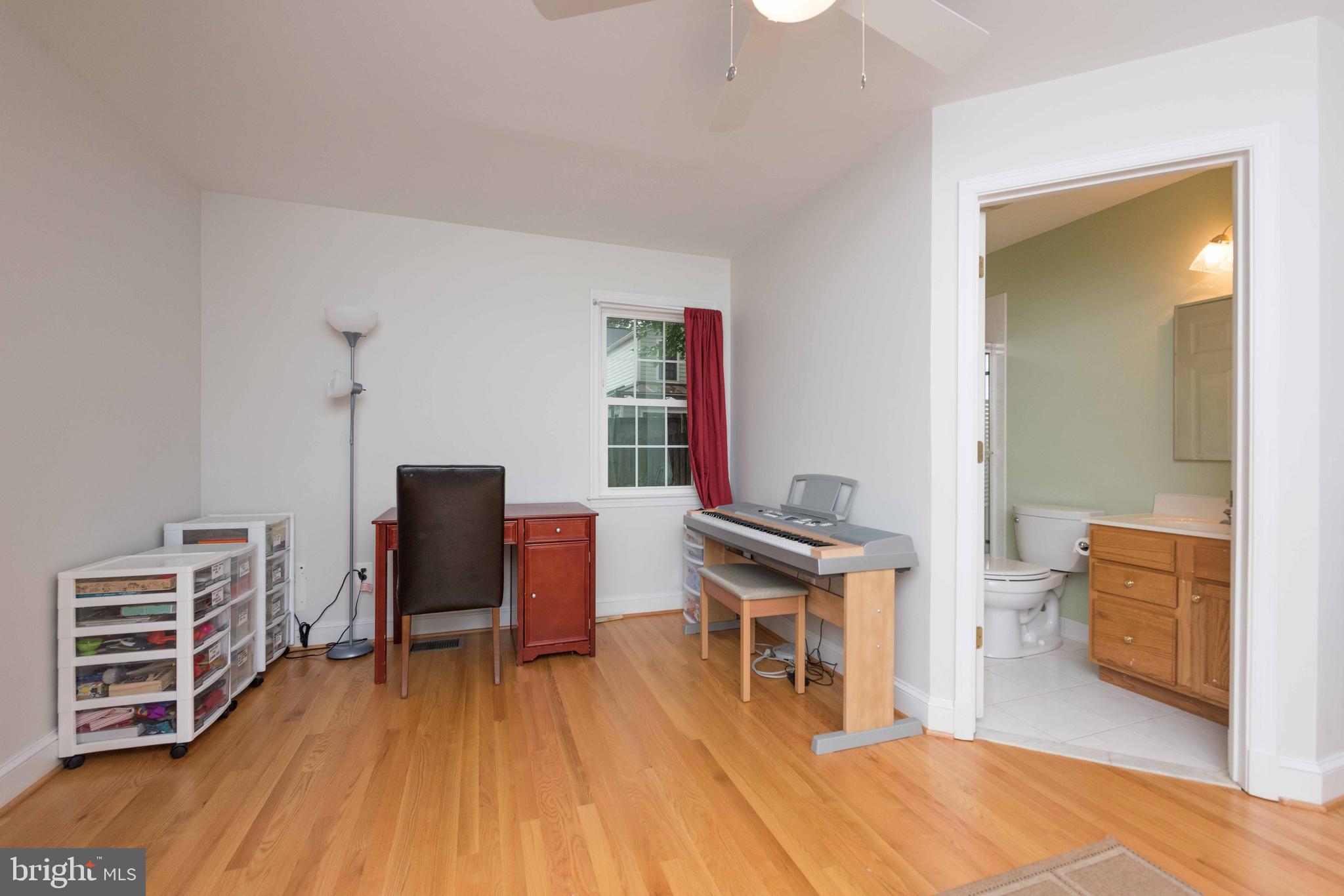 1524 N KENTUCKY STREET