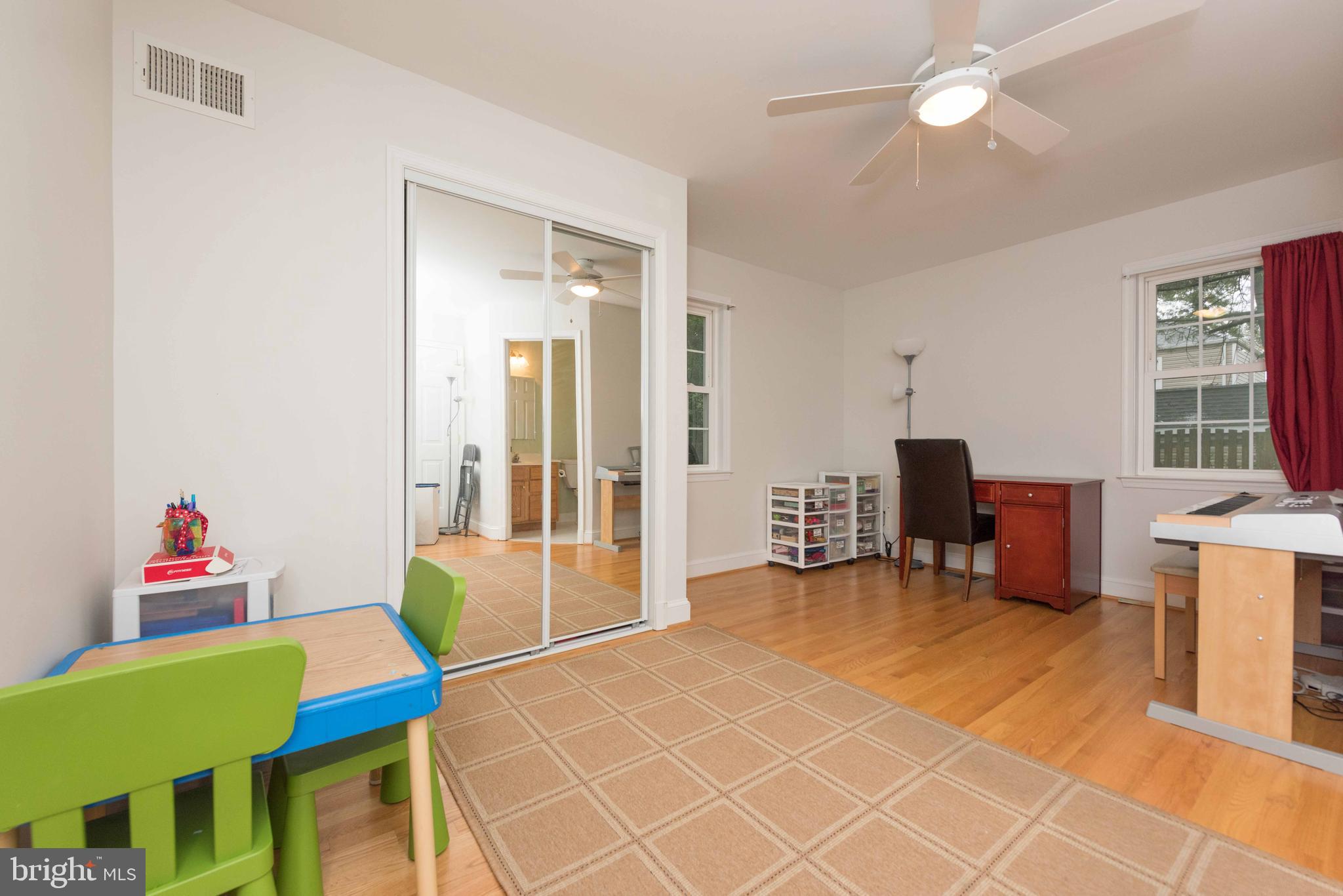 1524 N KENTUCKY STREET