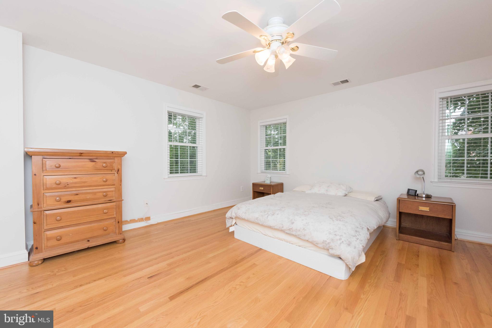 1524 N KENTUCKY STREET