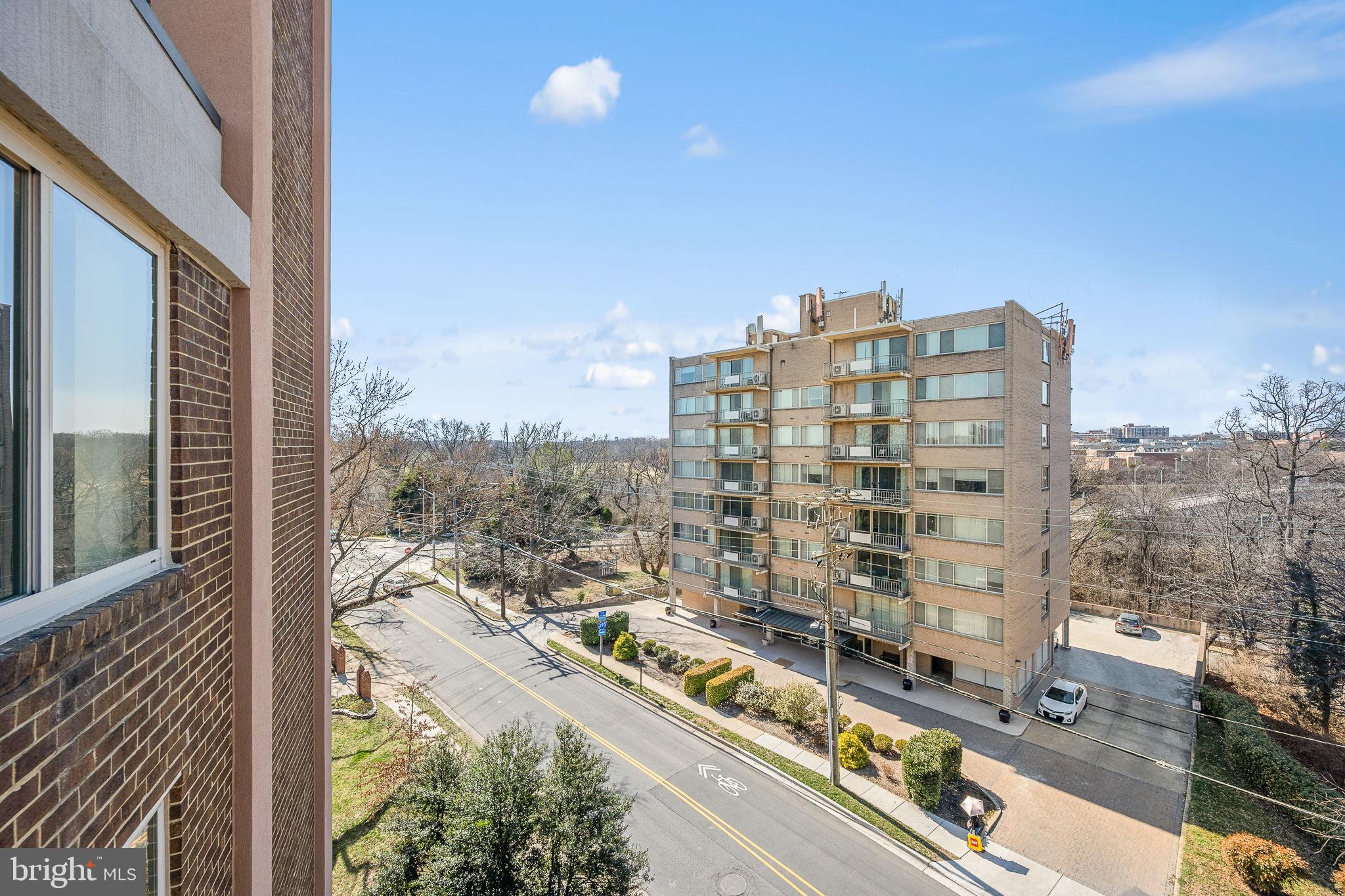 1515 S ARLINGTON RIDGE ROAD 703