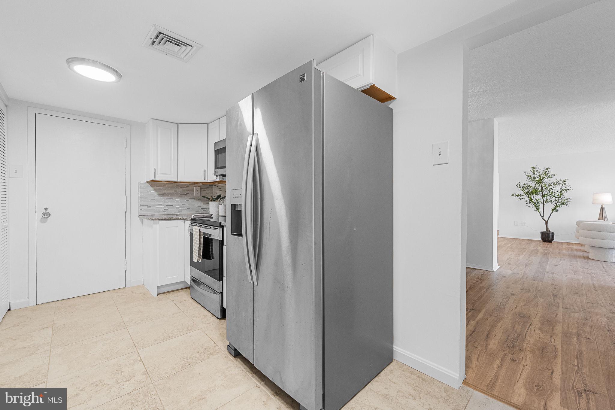 1515 S ARLINGTON RIDGE ROAD 703