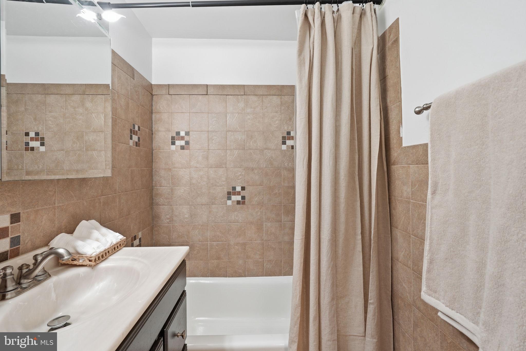 1200 S ARLINGTON RIDGE ROAD 614