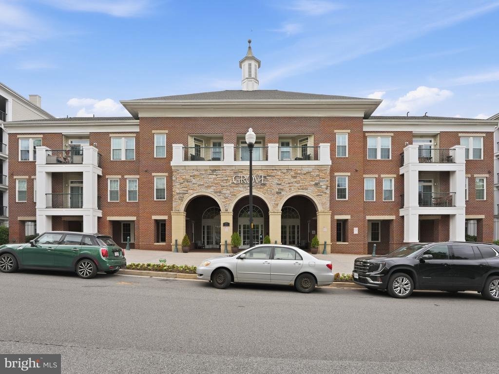 2301 25TH STREET S 4-301