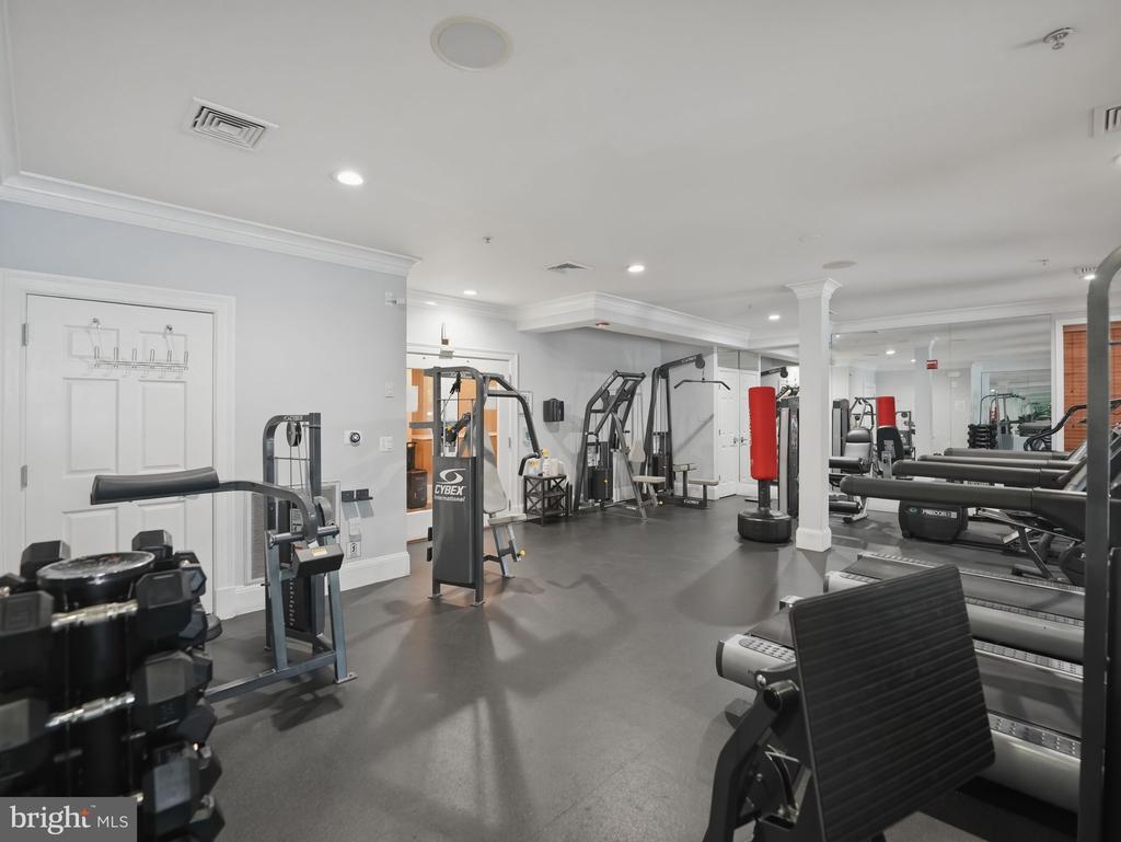 2301 25TH STREET S 4-301