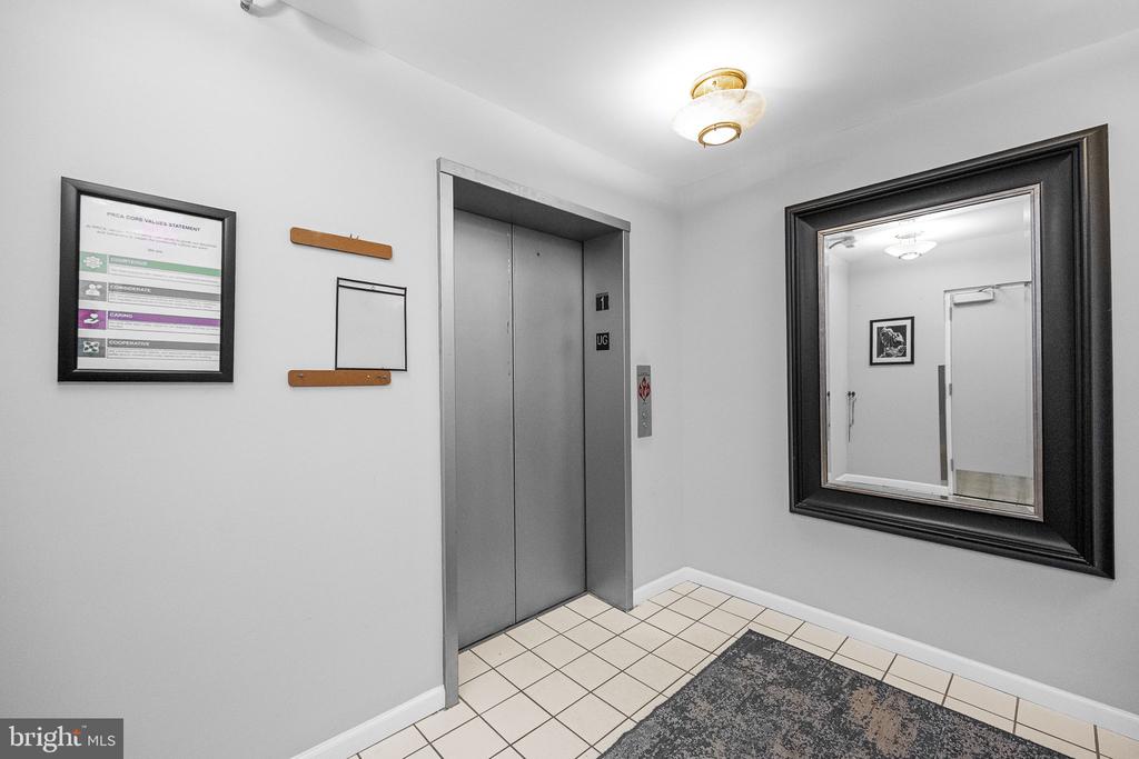 1515 S ARLINGTON RIDGE ROAD 703