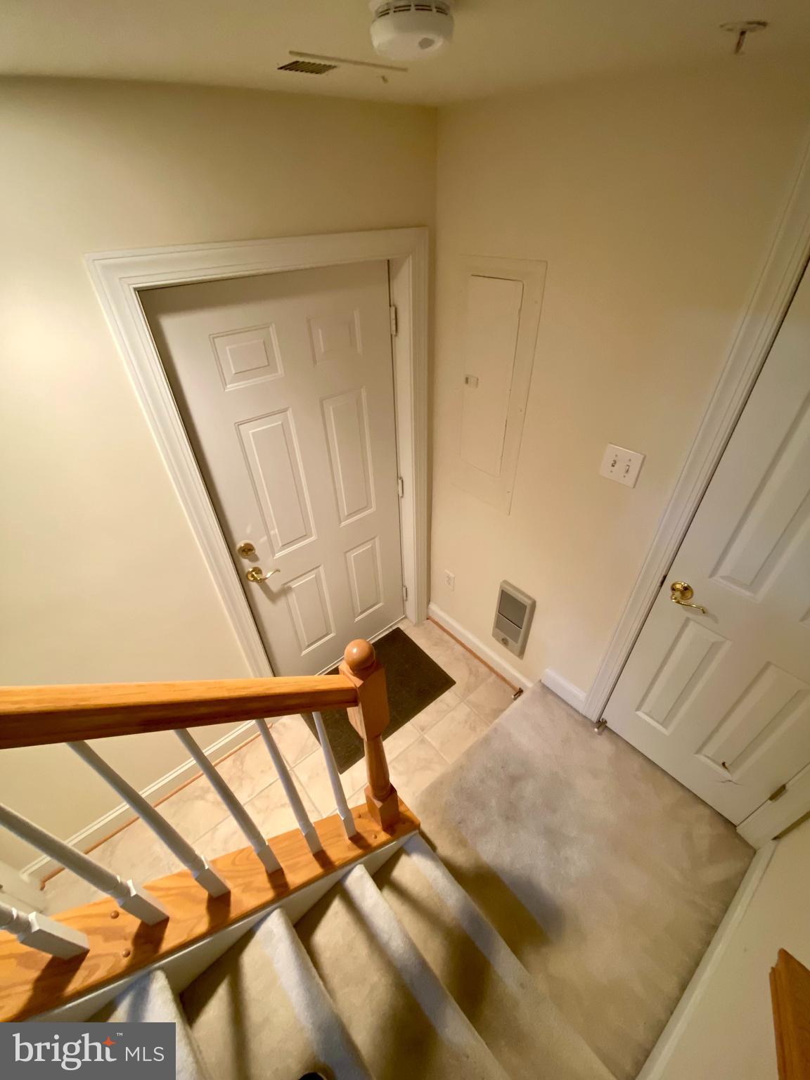 2621 FAIRFAX DRIVE