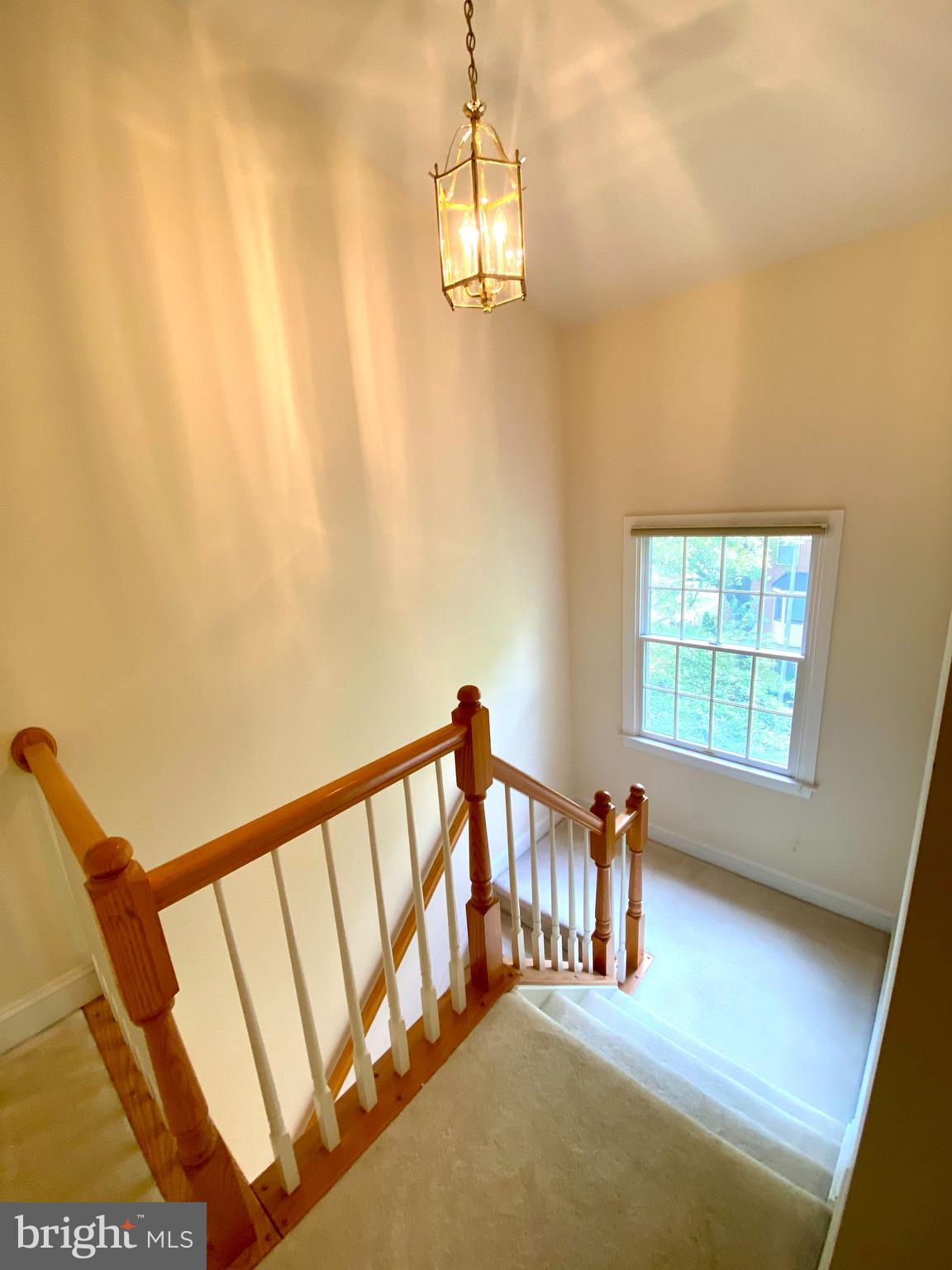 2621 FAIRFAX DRIVE