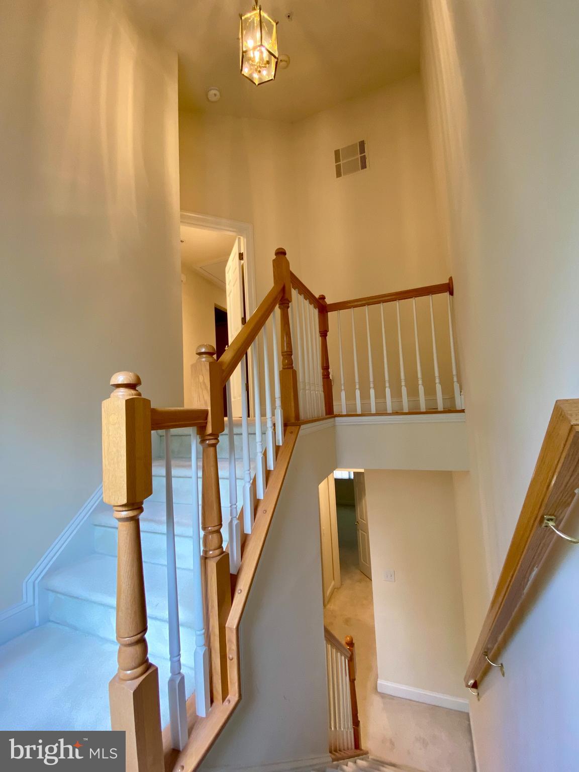 2621 FAIRFAX DRIVE