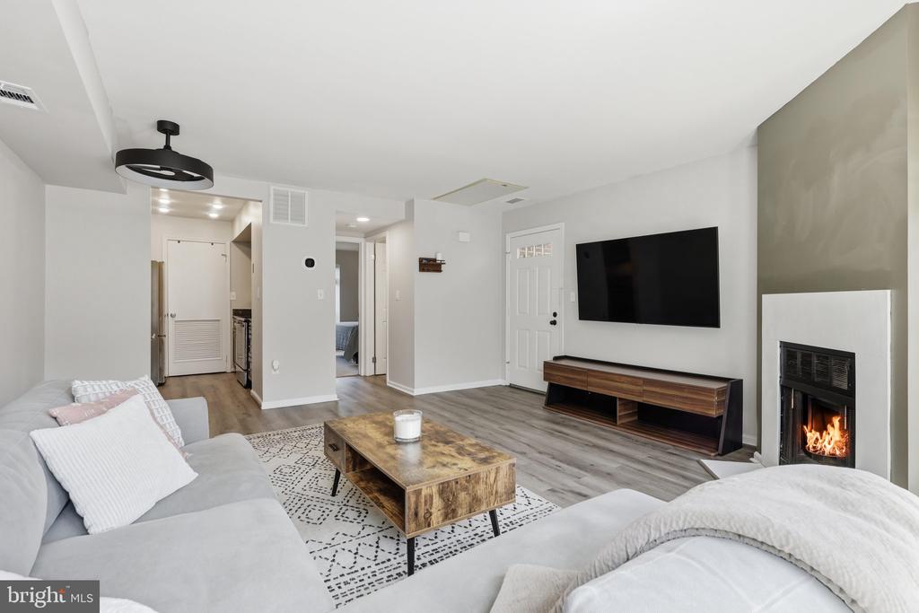 2600 S ARLINGTON MILL DRIVE Unit: F