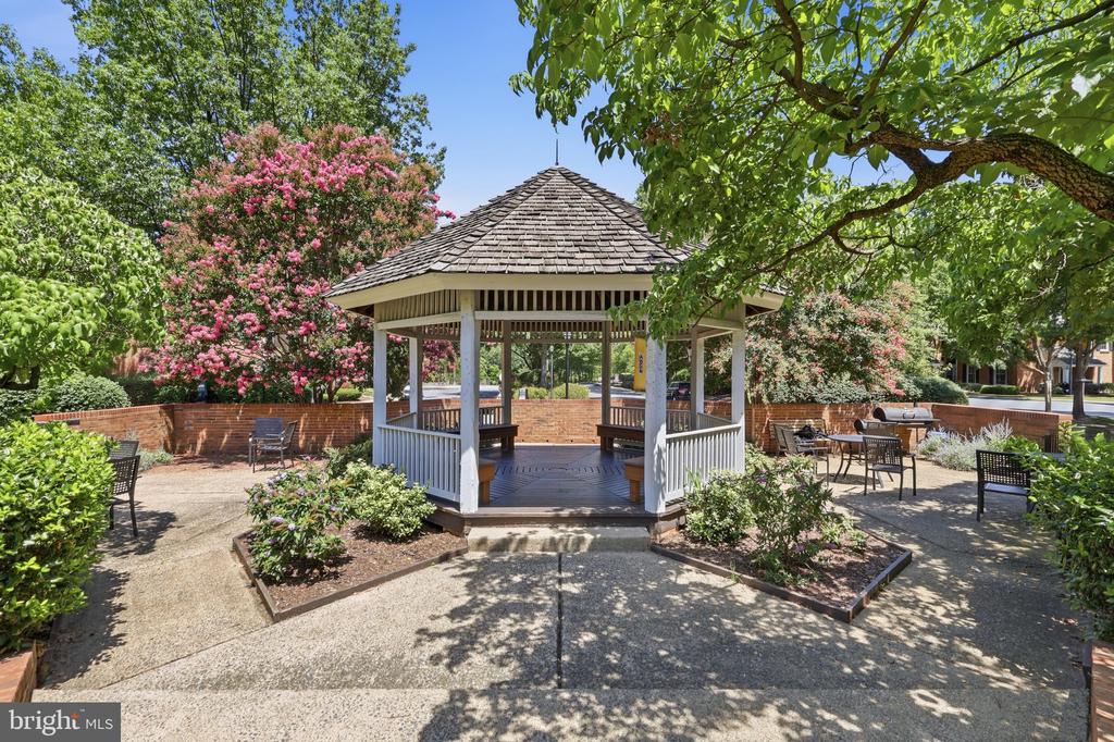 2600 S ARLINGTON MILL DRIVE Unit: F