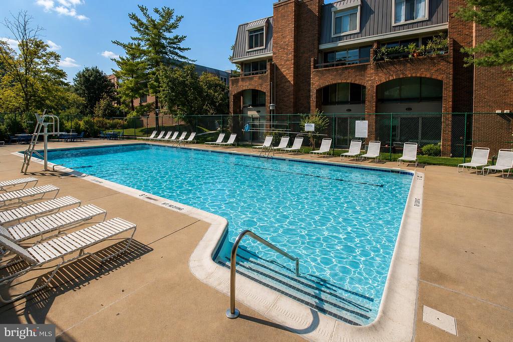 720 15TH STREET S