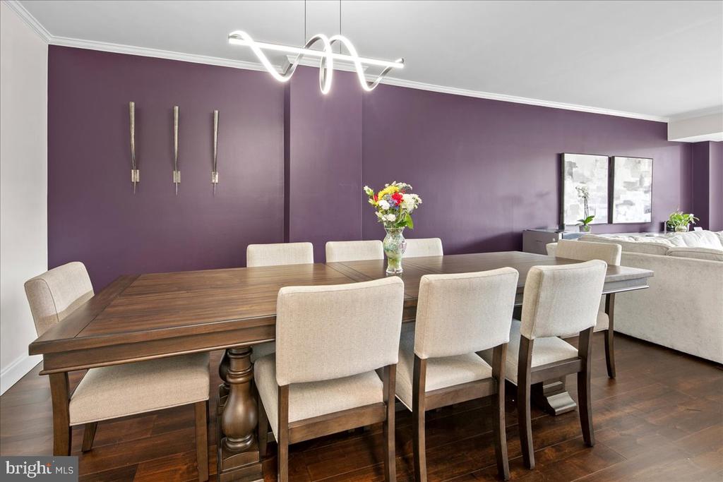 3800 FAIRFAX DRIVE Unit: 102