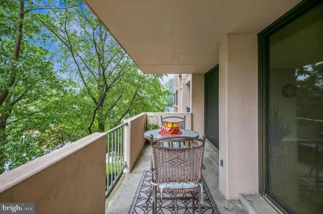 4141 N HENDERSON ROAD Unit: 322
