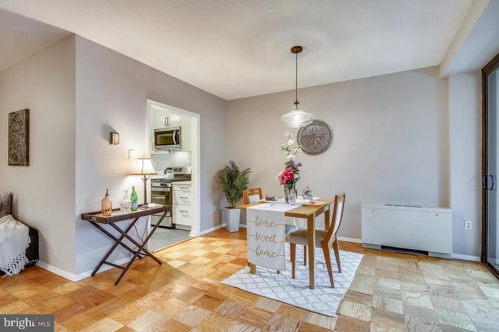 4141 N HENDERSON ROAD Unit: 322