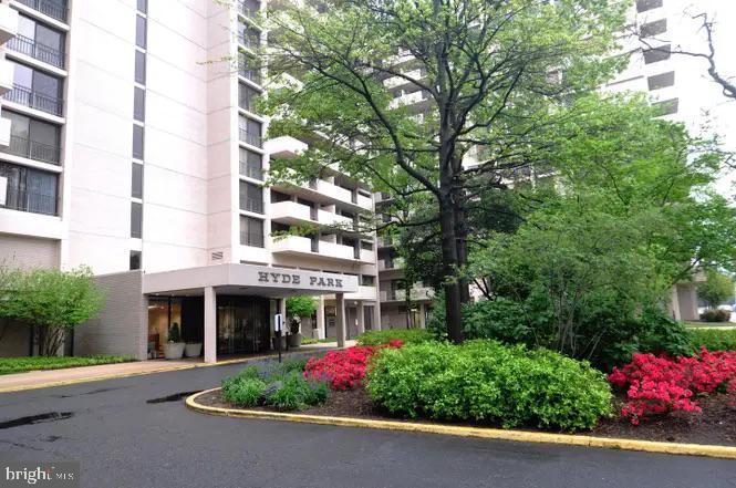 4141 N HENDERSON ROAD Unit: 322