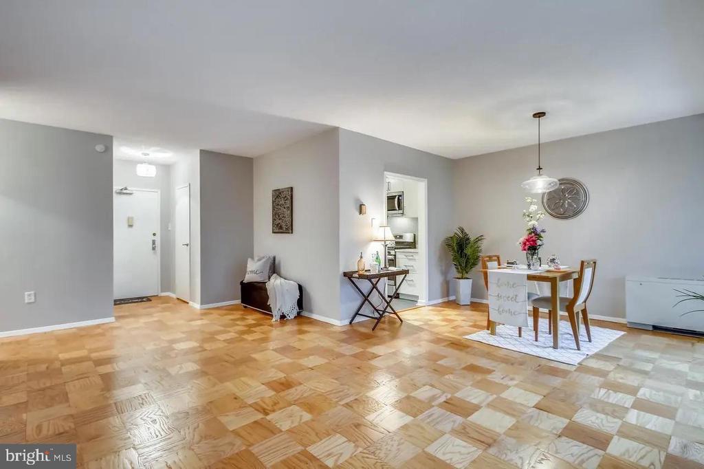 4141 N HENDERSON ROAD Unit: 322