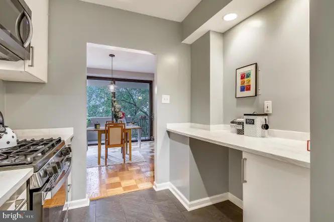 4141 N HENDERSON ROAD Unit: 322