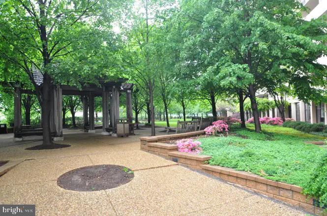 4141 N HENDERSON ROAD Unit: 322