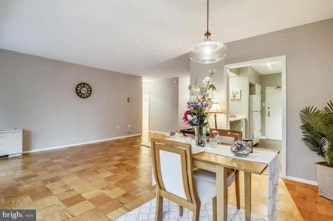 4141 N HENDERSON ROAD Unit: 322