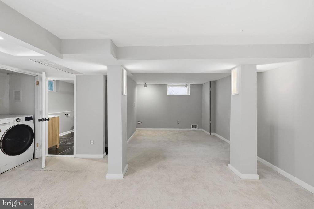1706 N GLEBE ROAD