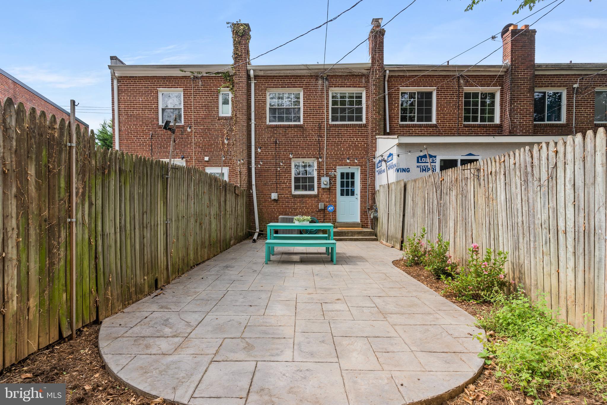41 W REED AVENUE