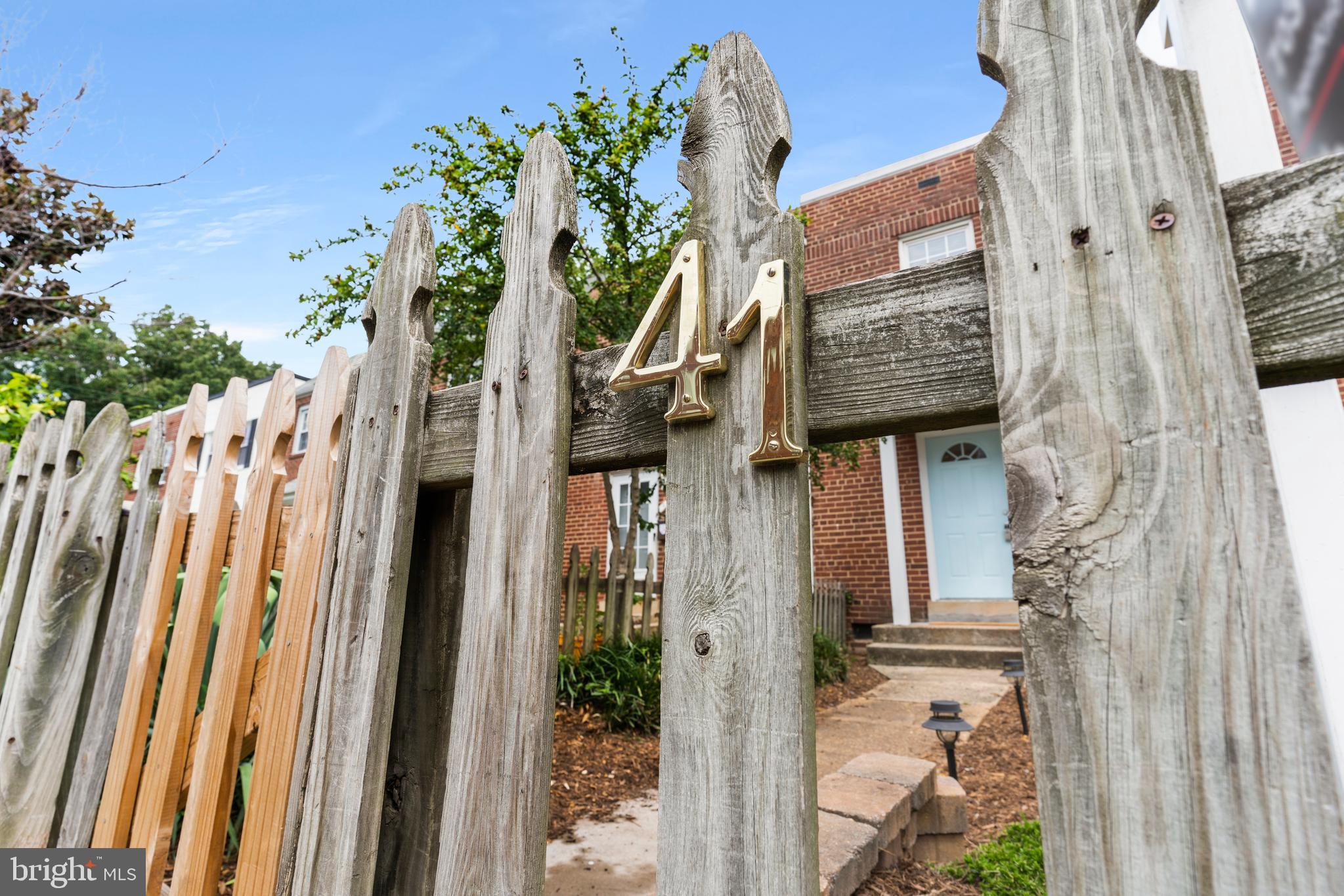 41 W REED AVENUE