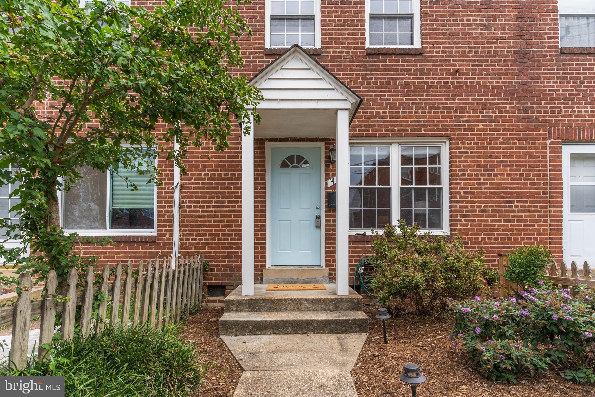 41 W REED AVENUE