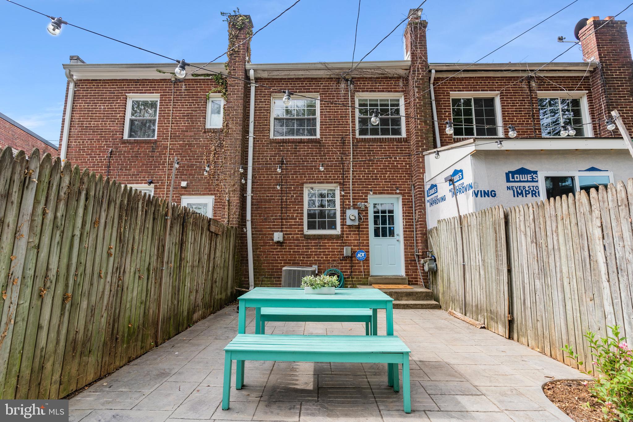 41 W REED AVENUE