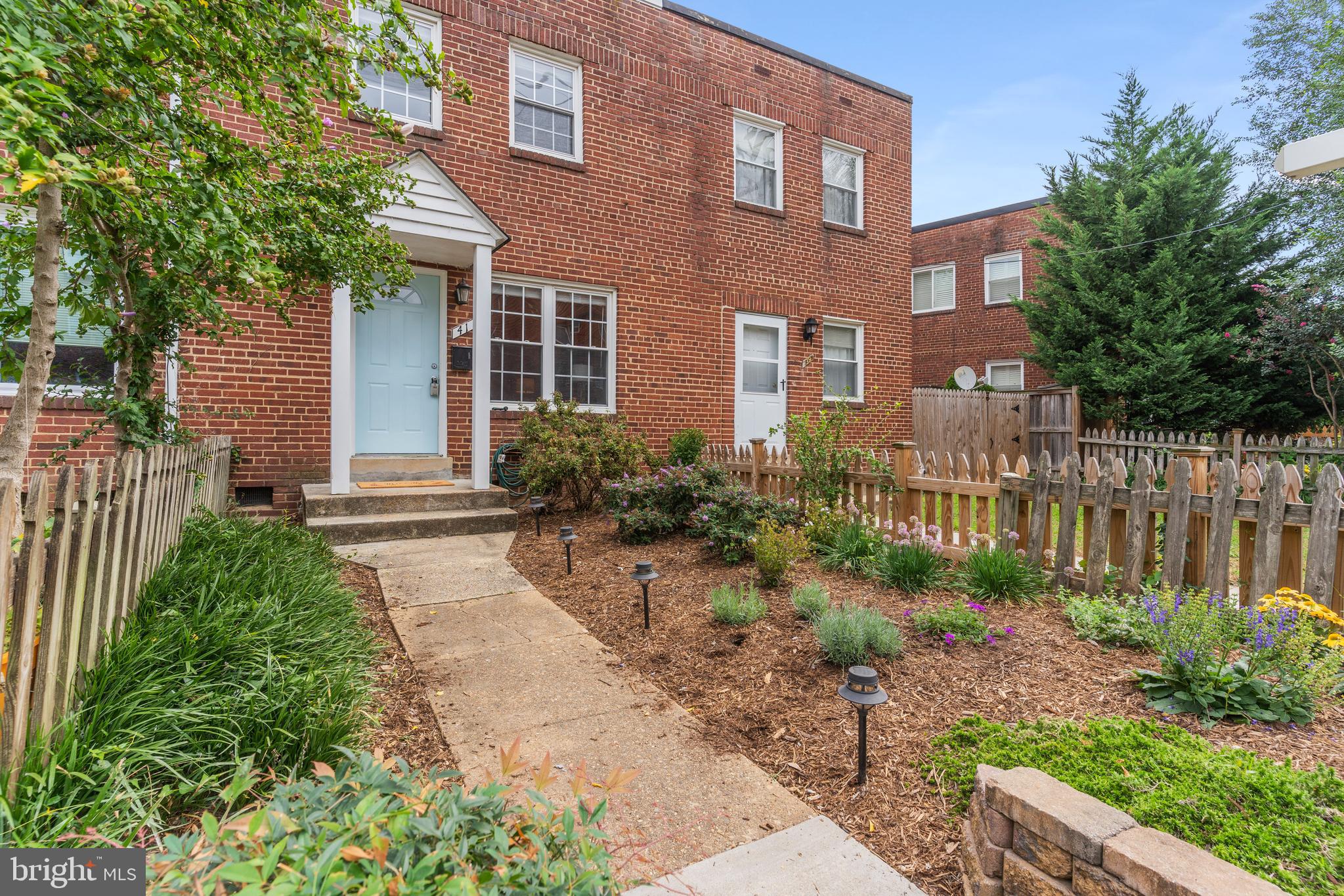41 W REED AVENUE