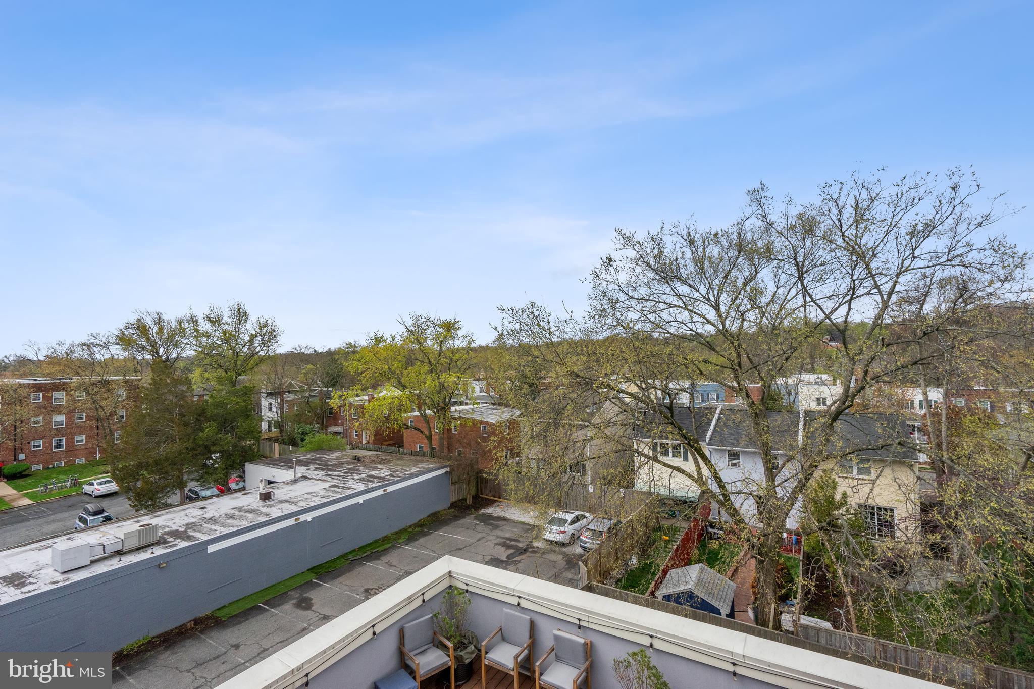 1800 MOUNT VERNON AVENUE 401