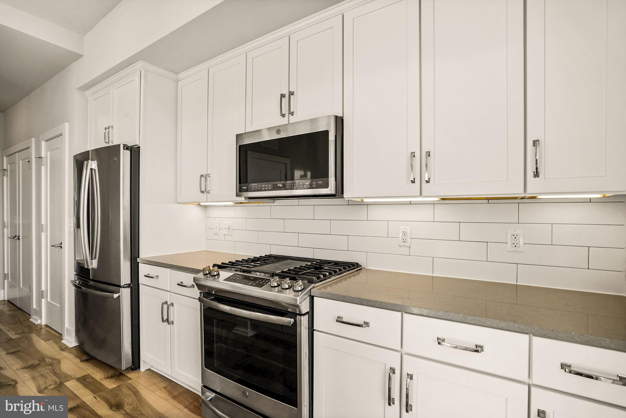1800 MOUNT VERNON AVENUE 401