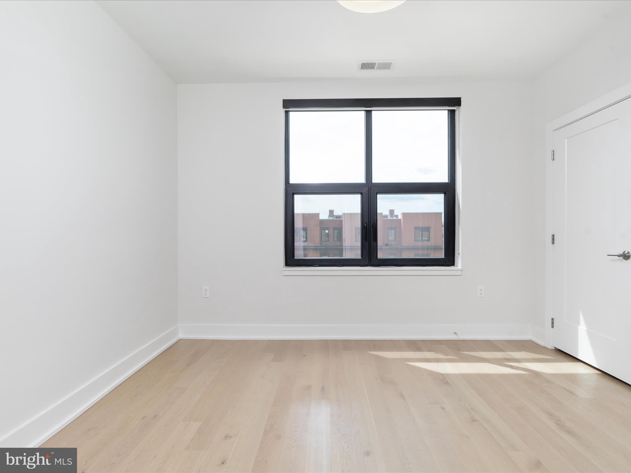 737 SWANN AVENUE 401