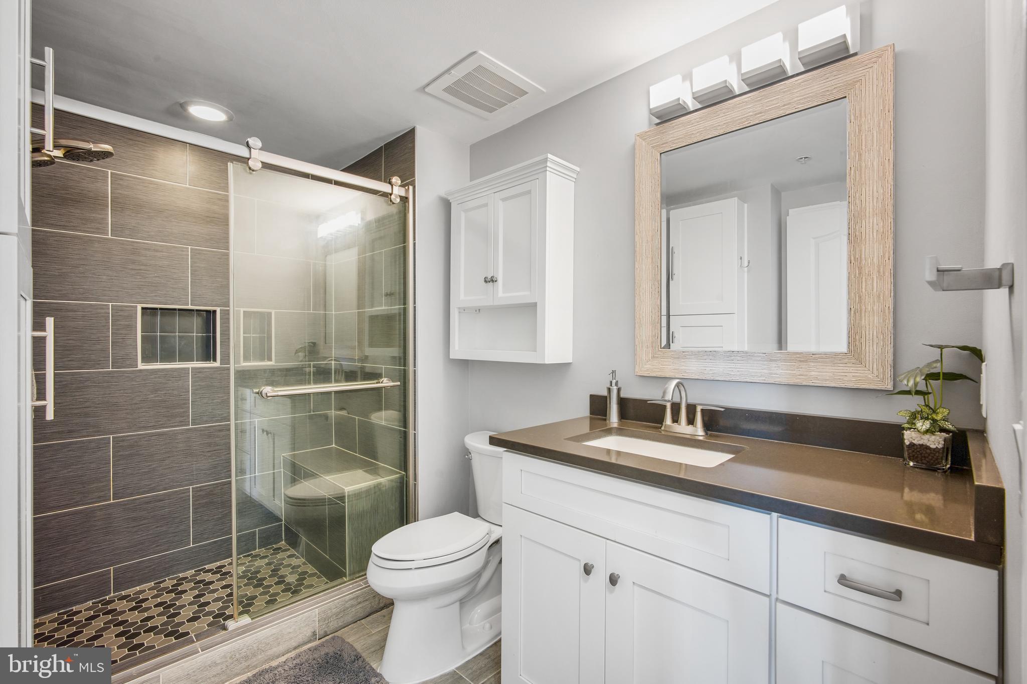 1111 ORONOCO STREET 525