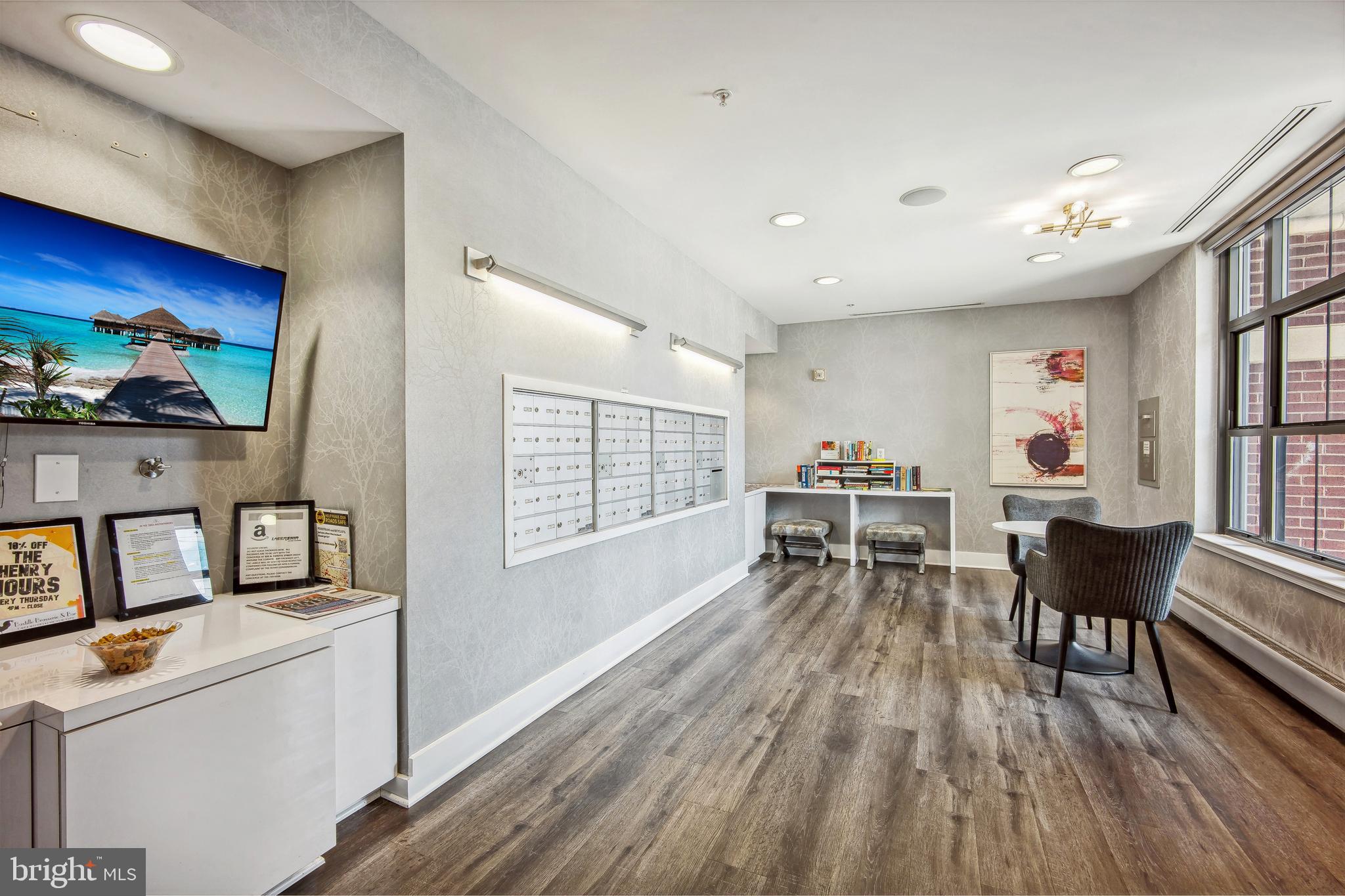 1111 ORONOCO STREET 525