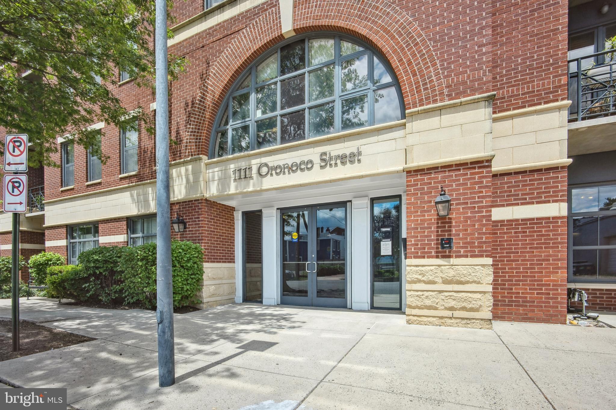 1111 ORONOCO STREET 525