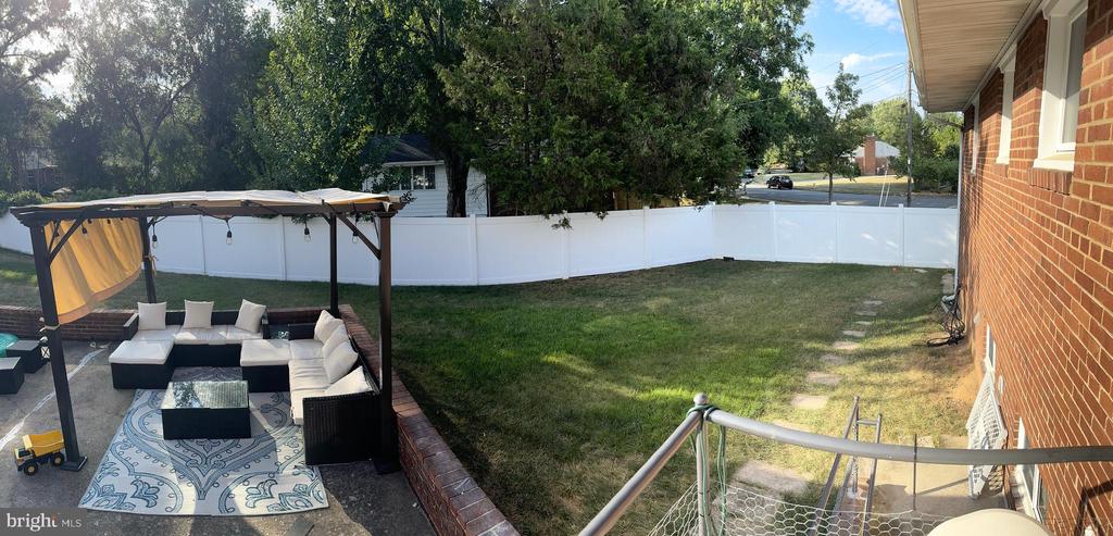 1068 N CHAMBLISS STREET