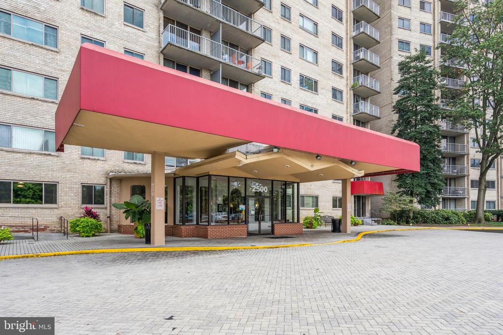 2500 N VAN DORN STREET 1021