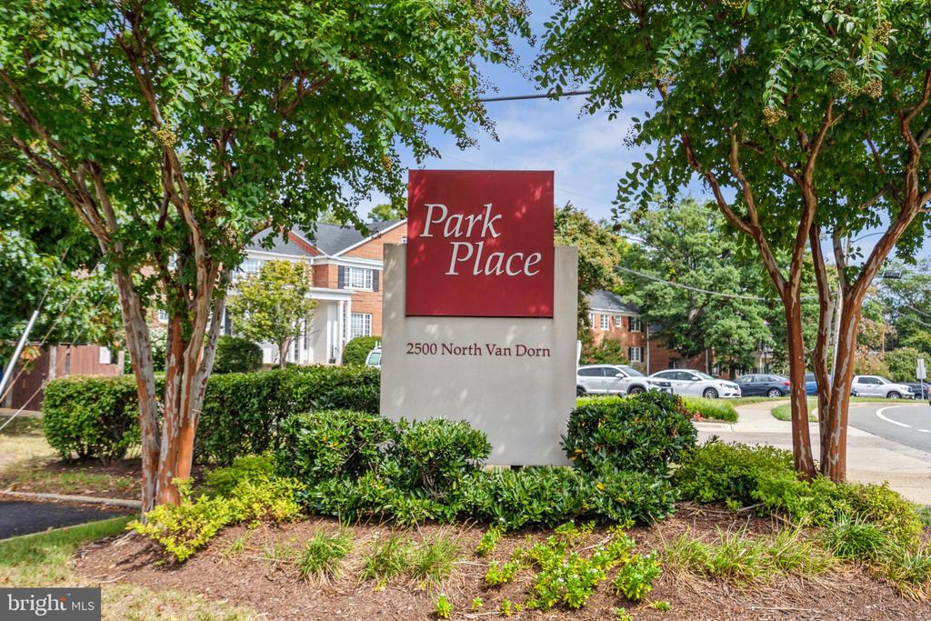 2500 N VAN DORN STREET 1021
