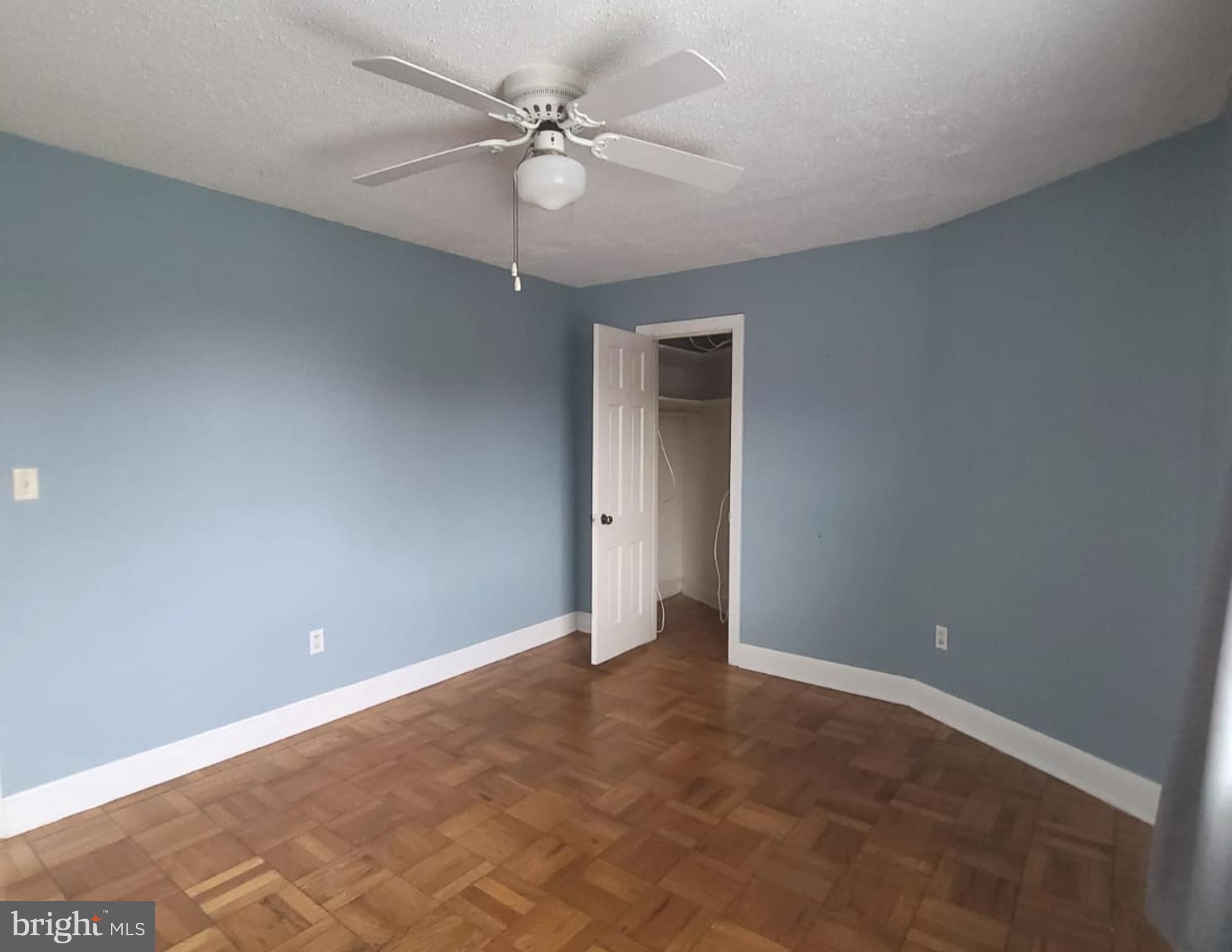 1708 W ABINGDON DRIVE 302